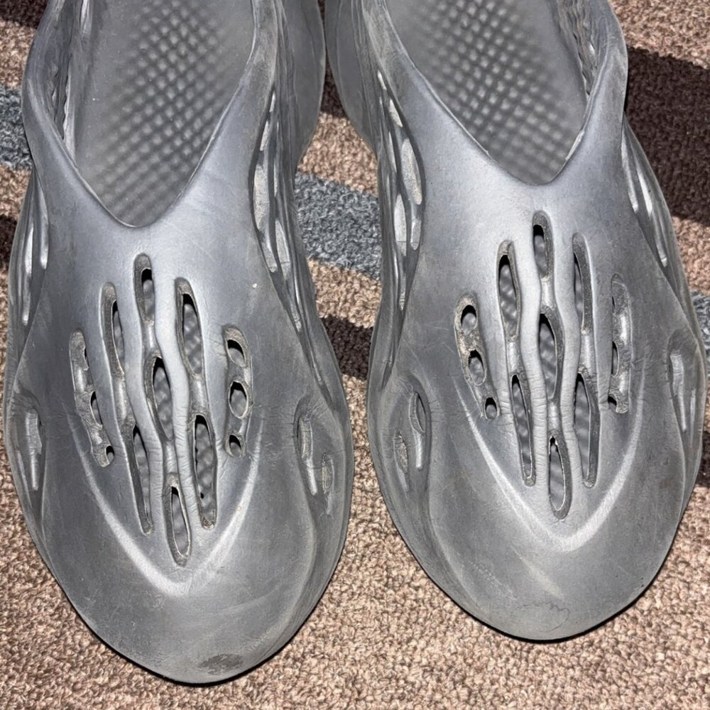 Men's Yeezy Slides
